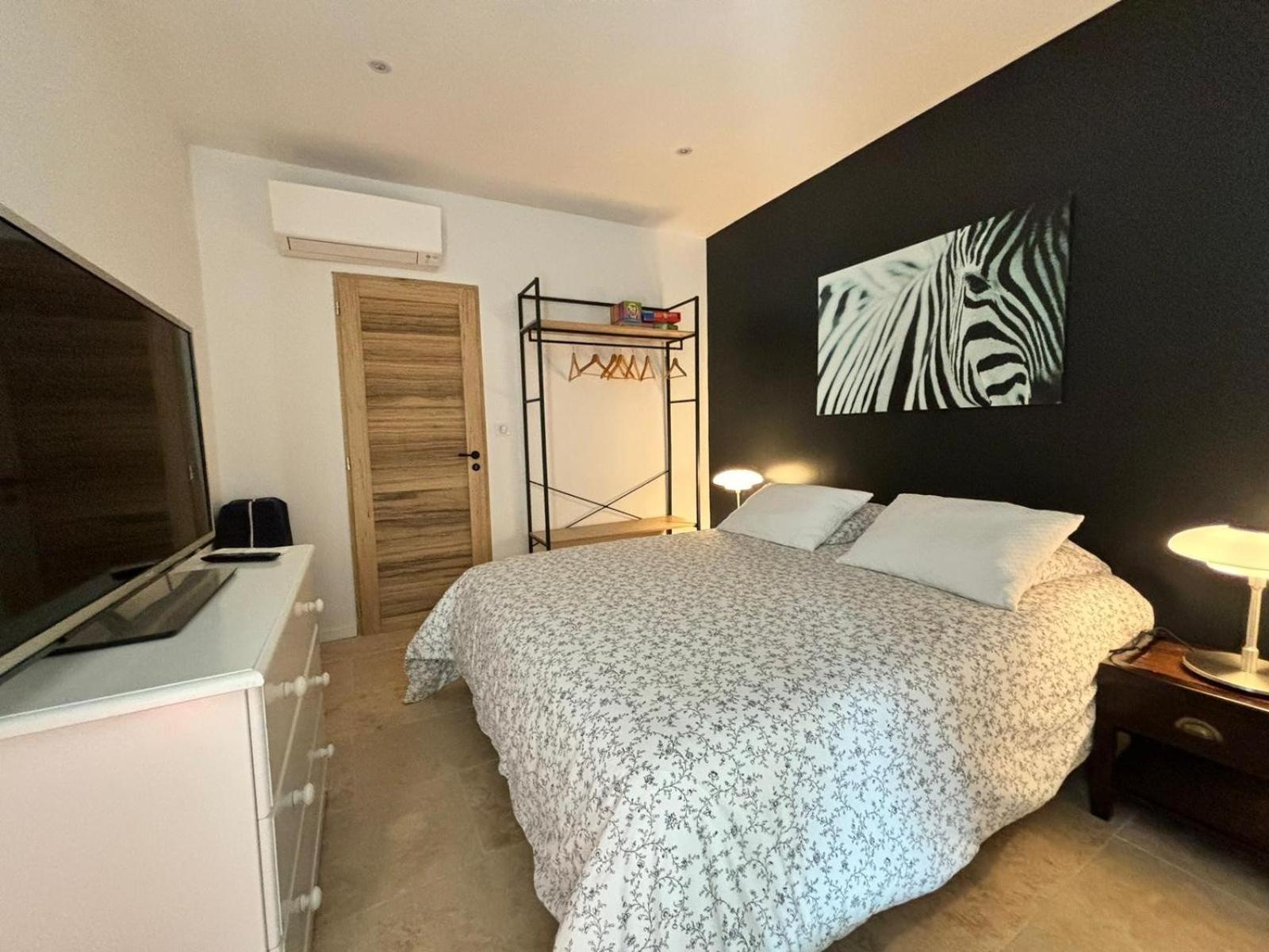 Maison Dans La Pinede Rognes Dış mekan fotoğraf